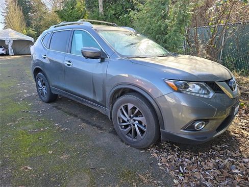 Used 2016 Nissan Rogue SL w/ SL Premium Package image 2