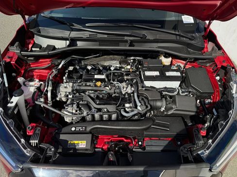 Certified 2025 Toyota Corolla Cross LE w/ Moonroof Package image 22