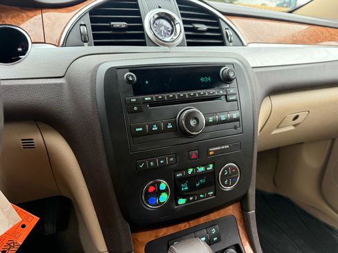 Used 2010 Buick Enclave CX w/ Driver Confidence Package image 39