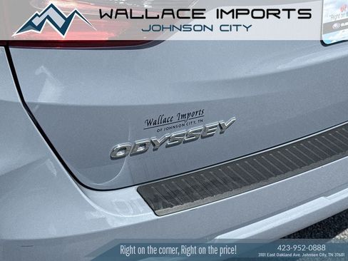 Used 2025 Honda Odyssey Sport-L image 12