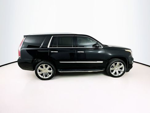 Used 2019 Cadillac Escalade Premium Luxury image 5