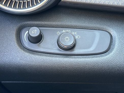 Used 2024 Chevrolet Trax ACTIV w/ Driver Confidence Package FWD image 39