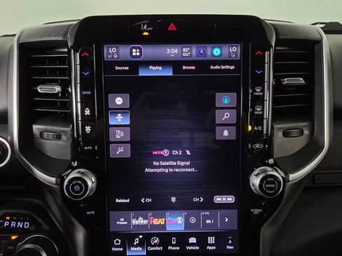 New 2026 RAM 1500 4x4 Crew Cab image 19