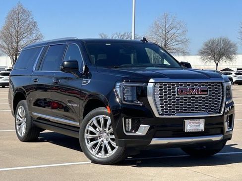 Used 2024 GMC Yukon XL Denali image 2
