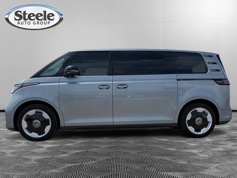 New 2025 Volkswagen ID. Buzz Pro S image 2