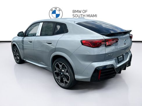 New 2026 BMW X2 xDrive28i w/ M Sport Package AWD/4WD image 4