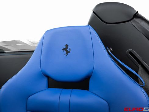 Used 2022 Ferrari F8 Tributo image 44