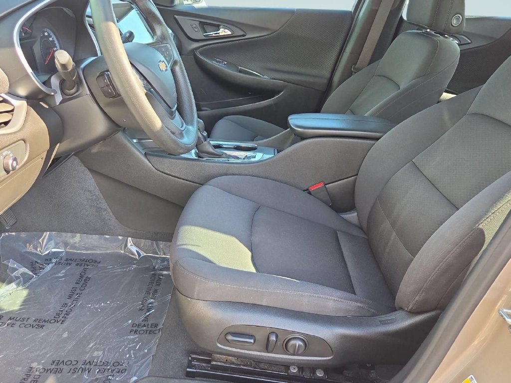 Used 2023 Chevrolet Malibu LT w/ Driver Confidence Package FWD image 15
