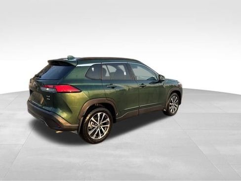 Used 2023 Toyota Corolla Cross XLE image 5