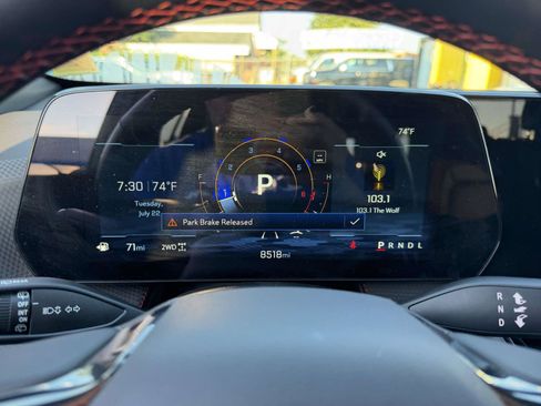 Used 2025 Chevrolet Equinox RS AWD/4WD image 26