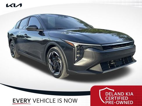 Certified 2025 Kia K4 EX FWD image 1