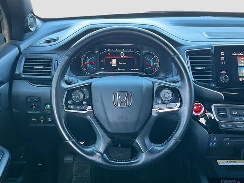 Used 2022 Honda Pilot Black Edition image 11