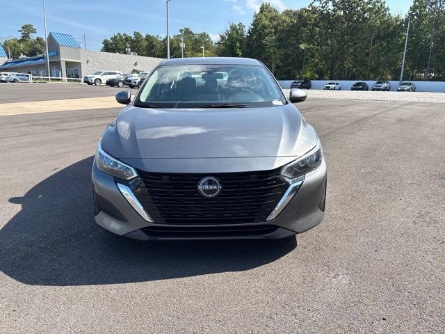 Used 2025 Nissan Sentra SV FWD image 2