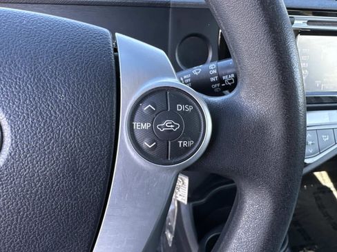 Used 2015 Toyota Prius C One image 28