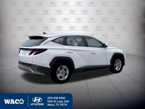 New 2026 Hyundai Tucson SE image 9