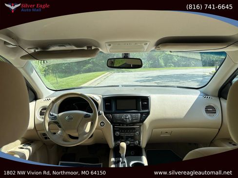 Used 2015 Nissan Pathfinder SV w/ Trailer Tow Package image 13