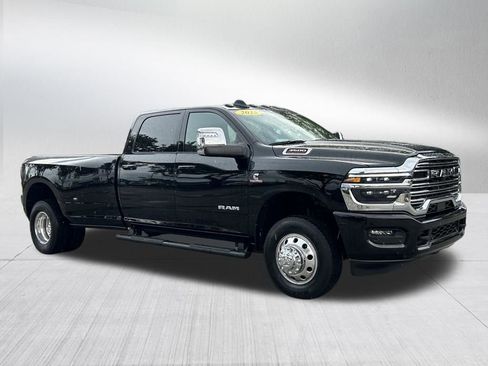 Used 2026 RAM 3500 Laramie w/ Max Tow Package image 3