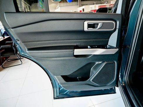 Used 2023 Ford Explorer XLT w/ Equipment Group 202A image 19