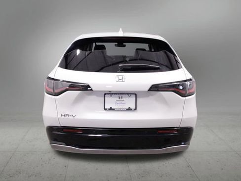 Certified 2024 Honda HR-V EX-L image 5