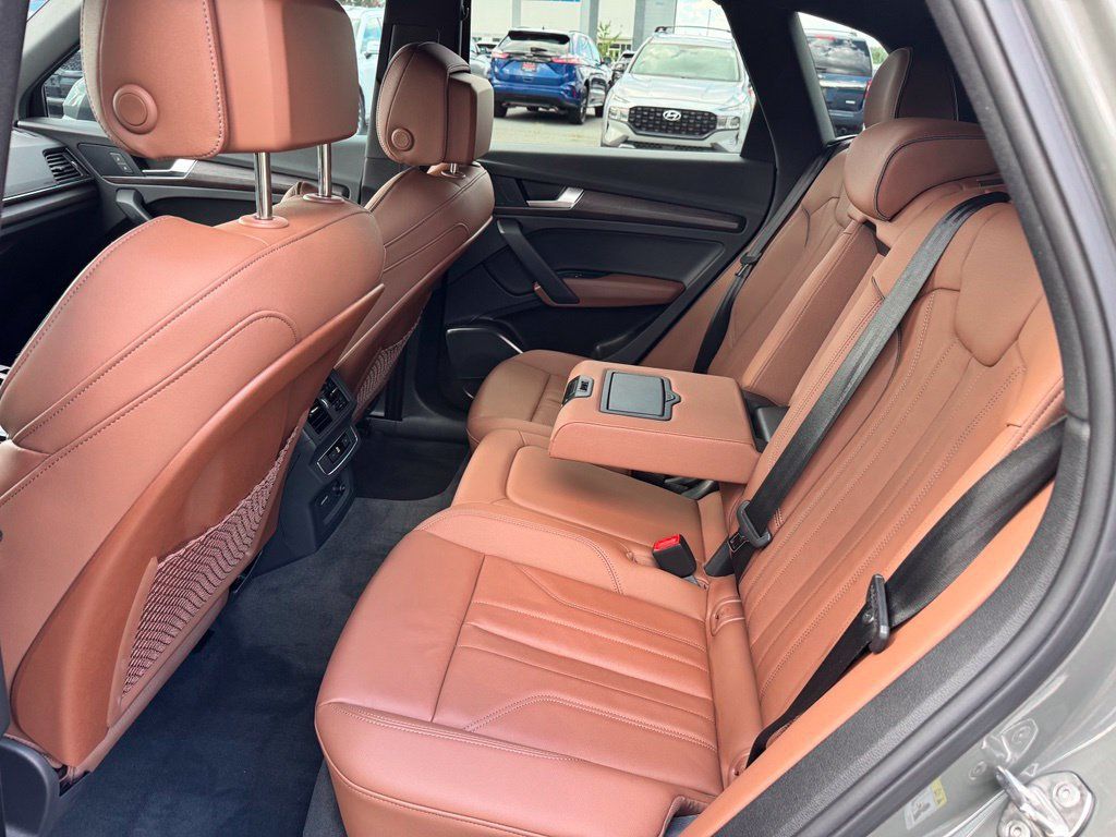 Used 2024 Audi Q5 2.0T Premium AWD/4WD image 31