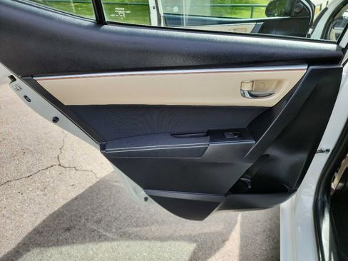 Used 2015 Toyota Corolla LE image 26