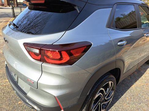 Certified 2024 Chevrolet TrailBlazer RS w/ Convenience Package image 19