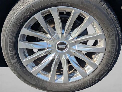 Used 2022 Cadillac Escalade ESV Premium Luxury image 15