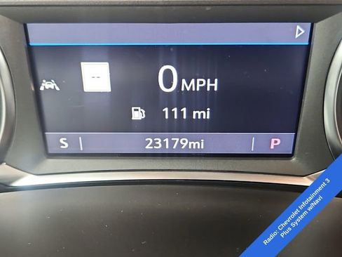 Used 2023 Chevrolet Equinox Premier image 17