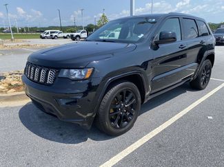 Used 2021 Jeep Grand Cherokee Laredo X RWD video 3