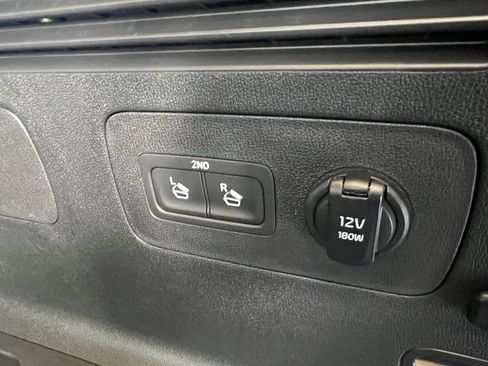 New 2026 Kia Sorento LX FWD image 9