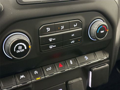 Used 2025 Chevrolet Silverado 1500 Custom Trail Boss w/ LPO, Dark Essentials Package image 25