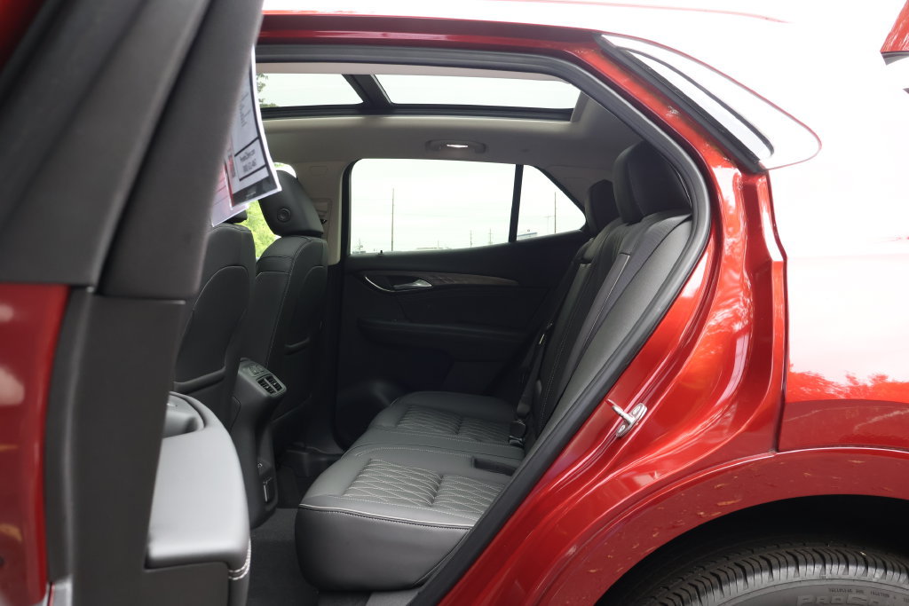 Certified 2023 Buick Envision Avenir AWD/4WD image 47