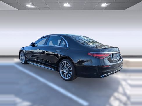 Used 2022 Mercedes-Benz S 500 4MATIC image 3