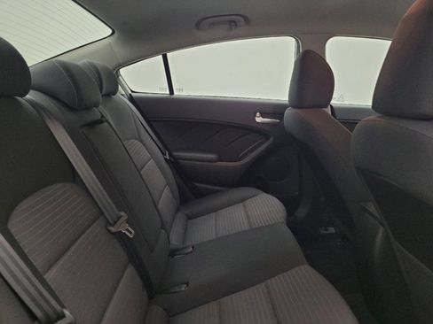 Used 2017 Kia Forte LX w/ LX Popular Package image 19