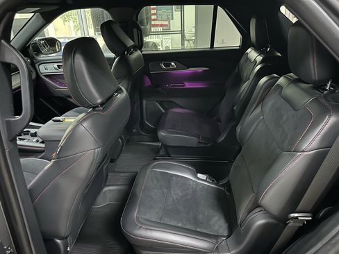 Certified 2025 Ford Explorer ST image 22