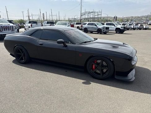 Used 2015 Dodge Challenger SRT Hellcat RWD image 3