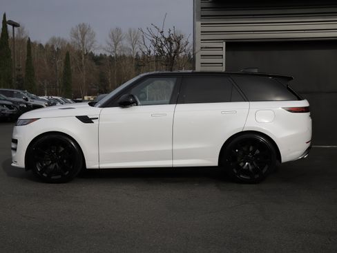 New 2026 Land Rover Range Rover Sport Dynamic SE image 5