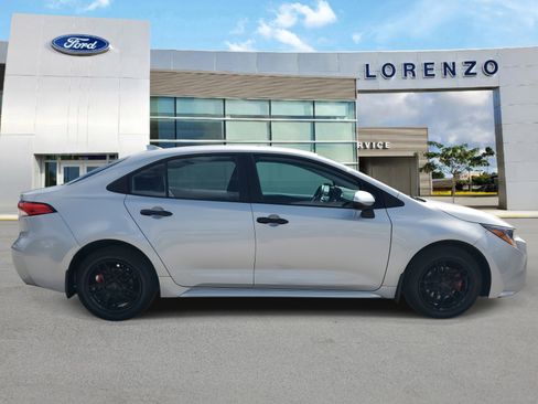 Used 2026 Toyota Corolla LE image 4