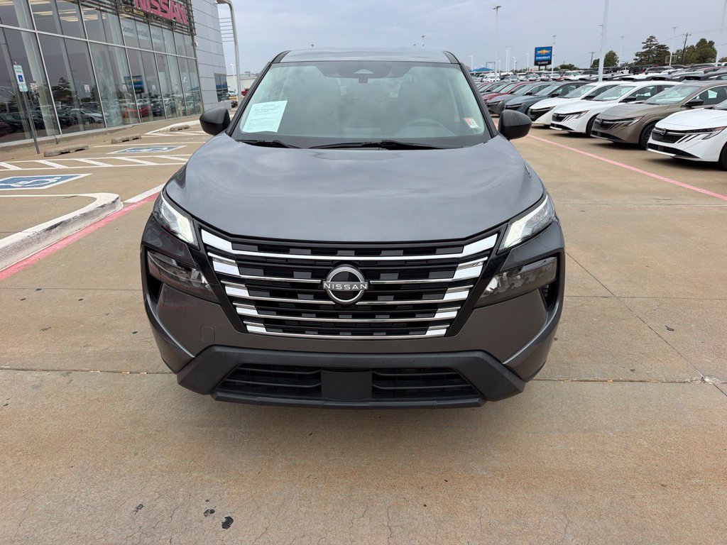 Used 2024 Nissan Rogue S FWD image 8