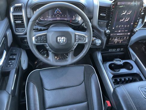 Used 2025 RAM 1500 Laramie w/ Night Edition image 21