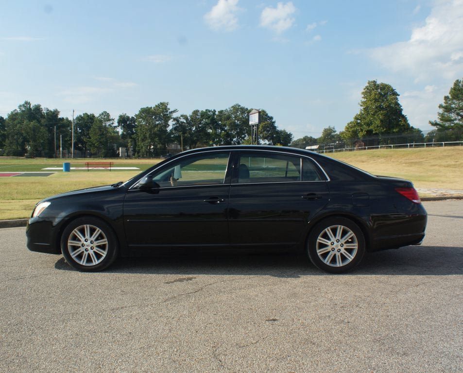 Used 2006 Toyota Avalon Limited FWD image 9