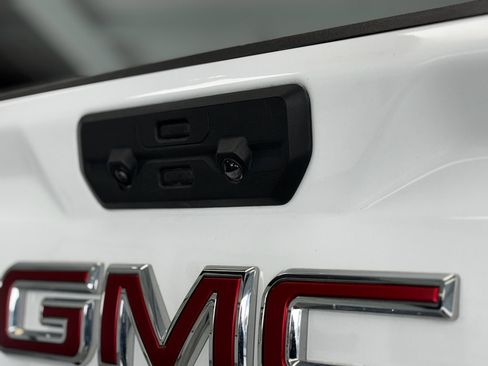 Used 2025 GMC Sierra 2500 AT4 image 38