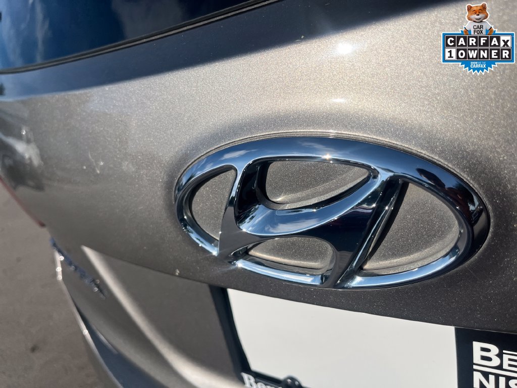 Used 2017 Hyundai Santa Fe Sport FWD image 36