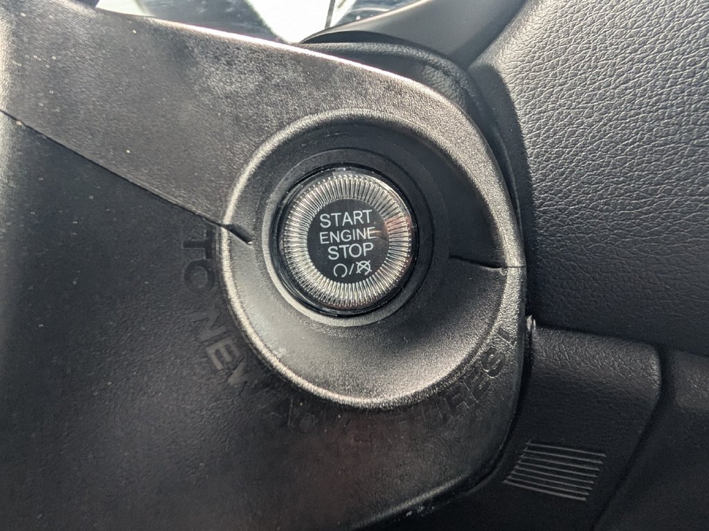 Used 2023 Jeep Renegade Altitude AWD/4WD image 8