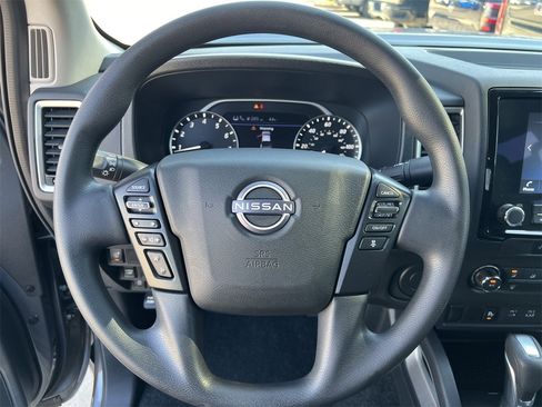 Certified 2024 Nissan Frontier SV w/ Technology Package image 10