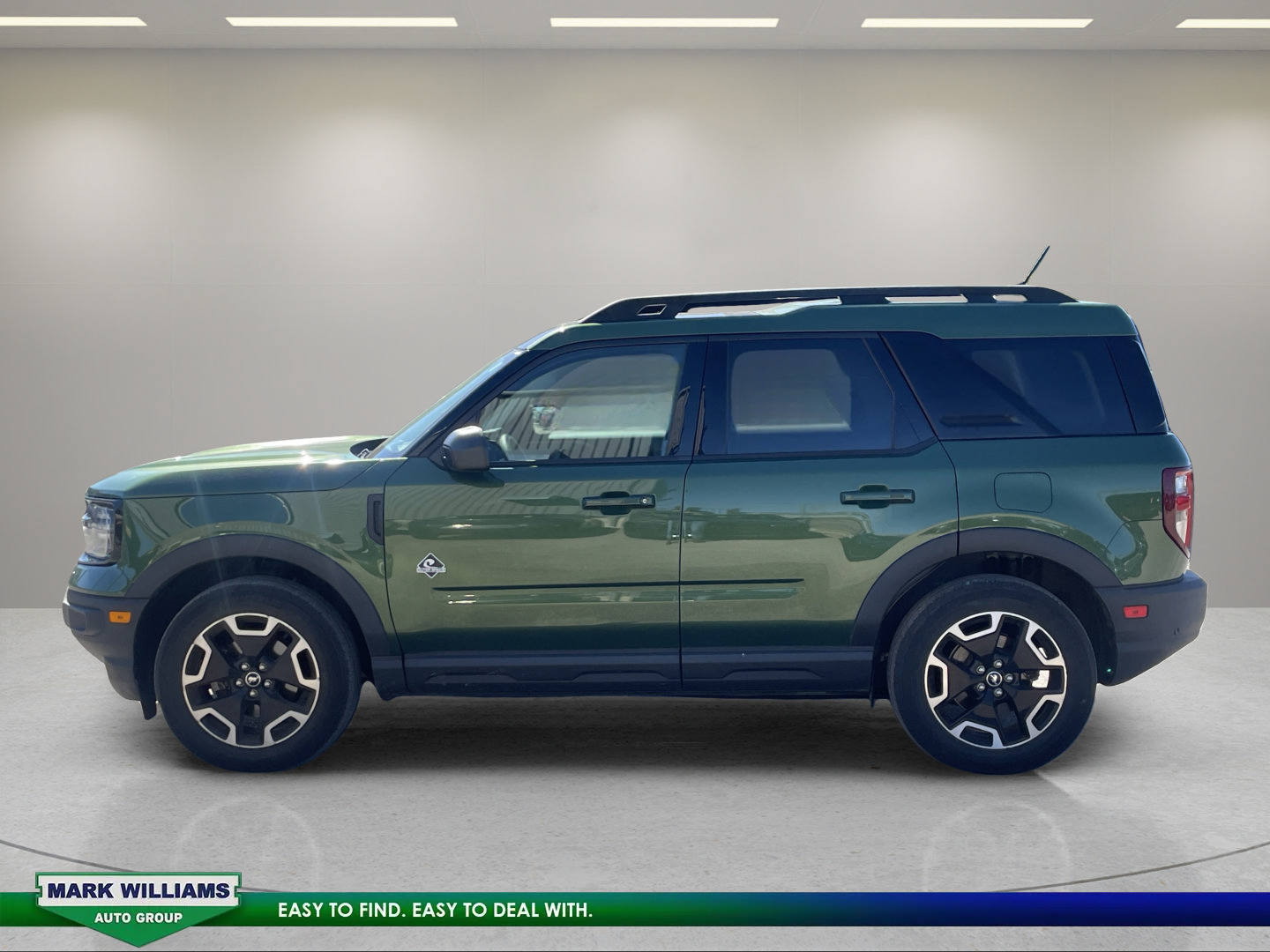 Used 2023 Ford Bronco Sport Outer Banks w/ Tech Package AWD/4WD image 4