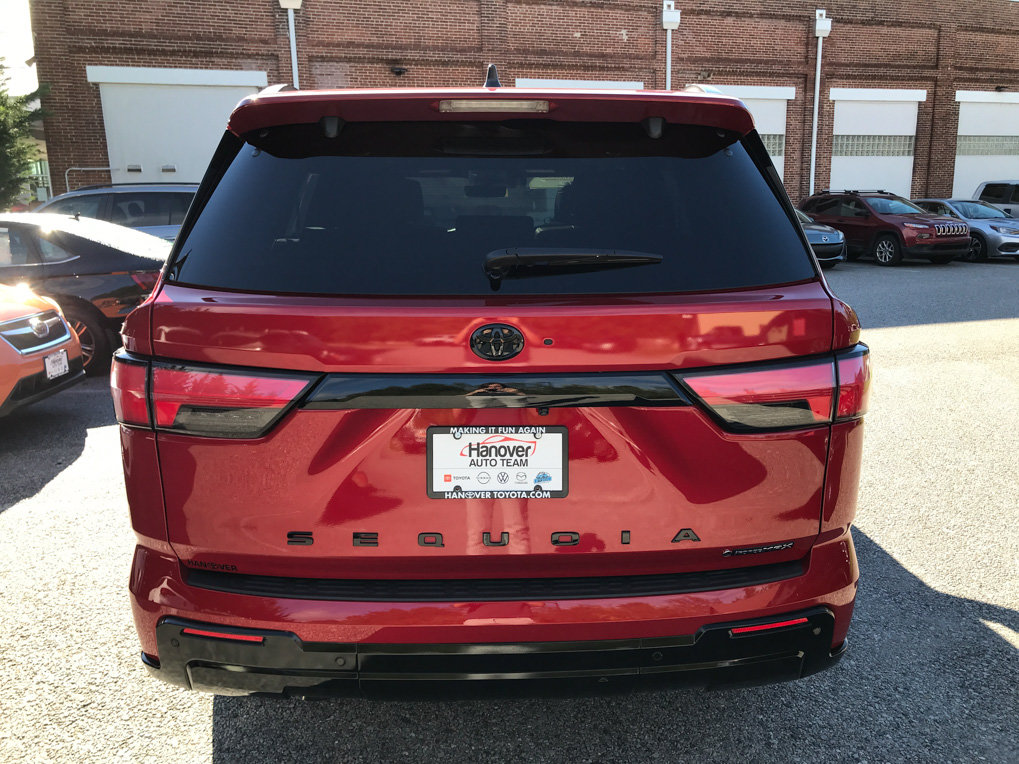 Certified 2025 Toyota Sequoia Platinum AWD/4WD image 7