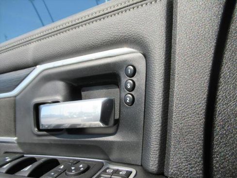 Used 2024 RAM 3500 Laramie w/ Sport Appearance Package image 35