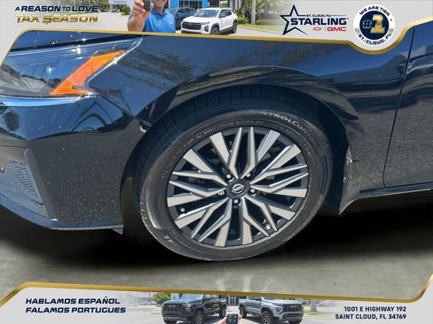 Used 2023 Nissan Altima 2.5 SV w/ SV Premium Package image 10