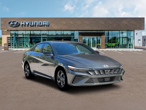 New 2026 Hyundai Elantra SEL Sport Premium FWD image 11